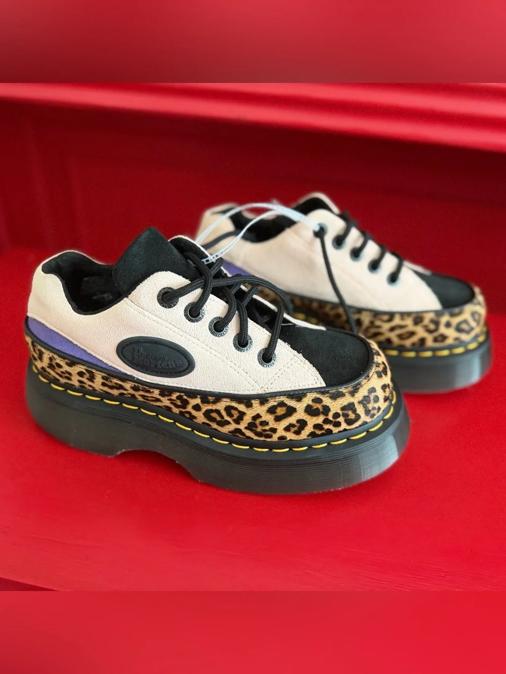 🆕✌🏼Brand New Dr. Martens 90s Buzz 5-eye Beige Suede & Leopard Print Fur Panels.